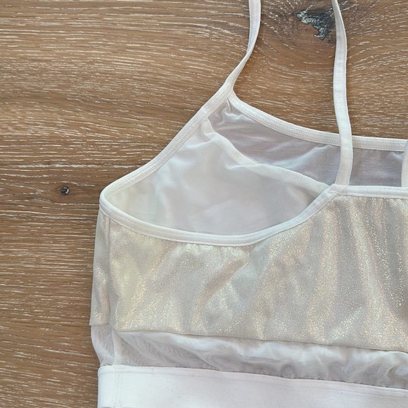 Victoria Sport Bra - Picture 4 of 6